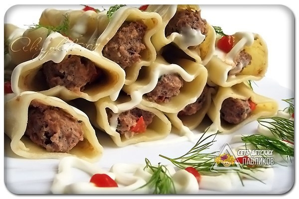 Каннелони фаршированные.