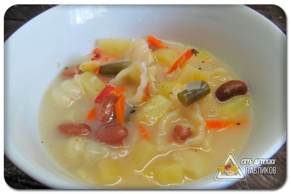Суп с двумя видами фасоли и макаронами. Суп с двумя видами фасоли и макаронами.