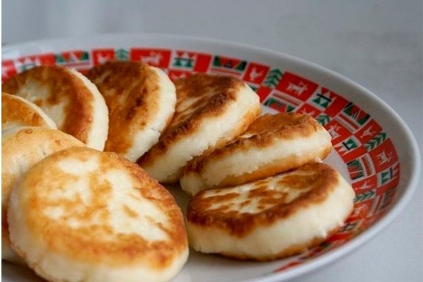 Сырники нежнейшие и пышные (без яиц). Сырники нежнейшие и пышные (без яиц).