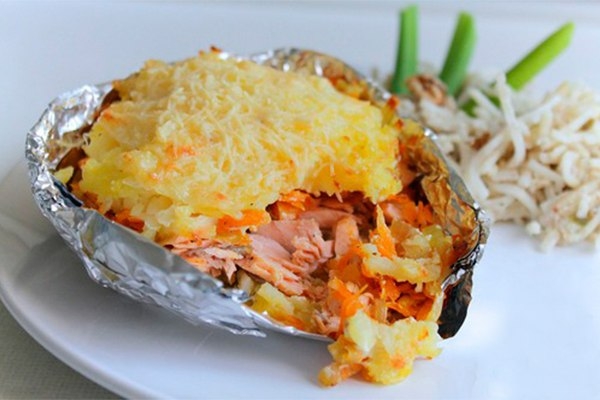 Гнездышки с рыбой/курицей. Гнездышки с рыбой/курицей.