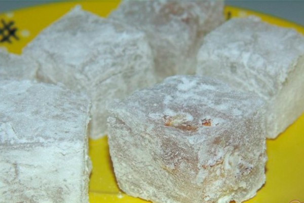 Рахат-лукум с грецкими орехами по-домашнему. Рахат-лукум с грецкими орехами по-домашнему.