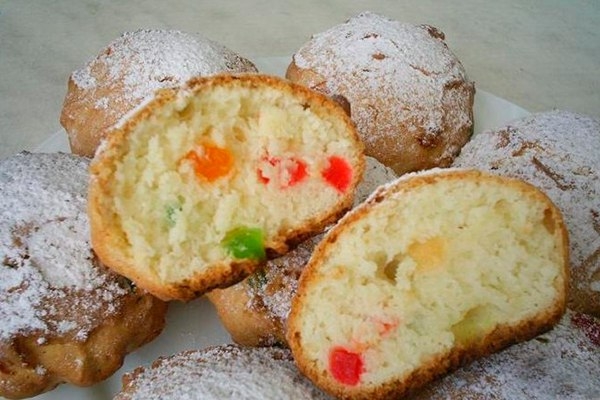 Кексы с цукатами.