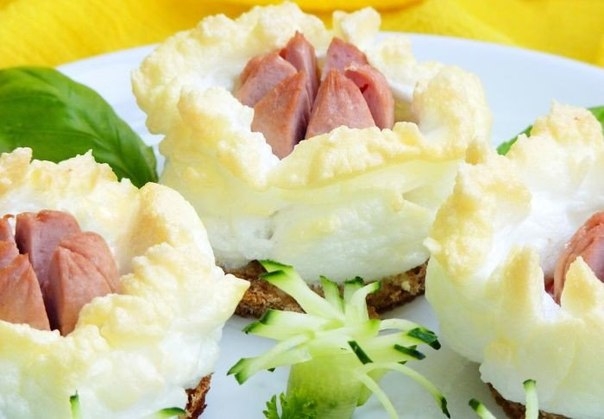 Очень вкусный и простой в приготовлении завтрак, даже школьник справится.