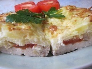 "Курица запеченная под тертым картофелем" "Курица запеченная под тертым картофелем"
