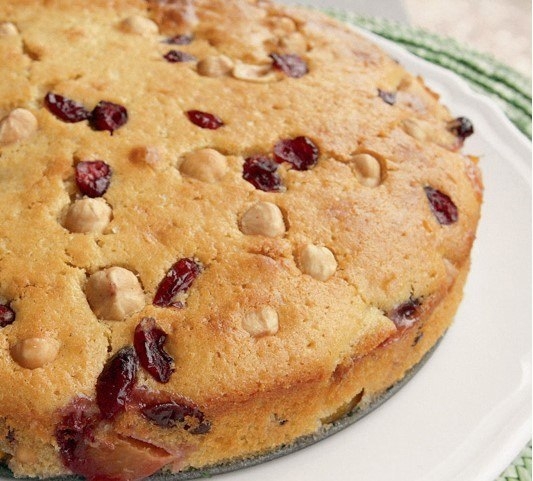 ЯБЛОЧНЫЙ ПИРОГ с изюмом и фундуком ЯБЛОЧНЫЙ ПИРОГ с изюмом и фундуком