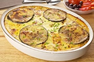 МУСАКА С БАКЛАЖАНАМИ И КАРТОФЕЛЕМ МУСАКА С БАКЛАЖАНАМИ И КАРТОФЕЛЕМ