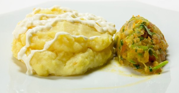 КАРТОФЕЛЬНЫЕ ЗРАЗЫ С КАПУСТОЙ И КАБАЧКОВОЙ ИКРОЙ