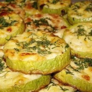КАБАЧКИ ЗАПЕЧЕННЫЕ СО СМЕТАНОЙ КАБАЧКИ ЗАПЕЧЕННЫЕ СО СМЕТАНОЙ