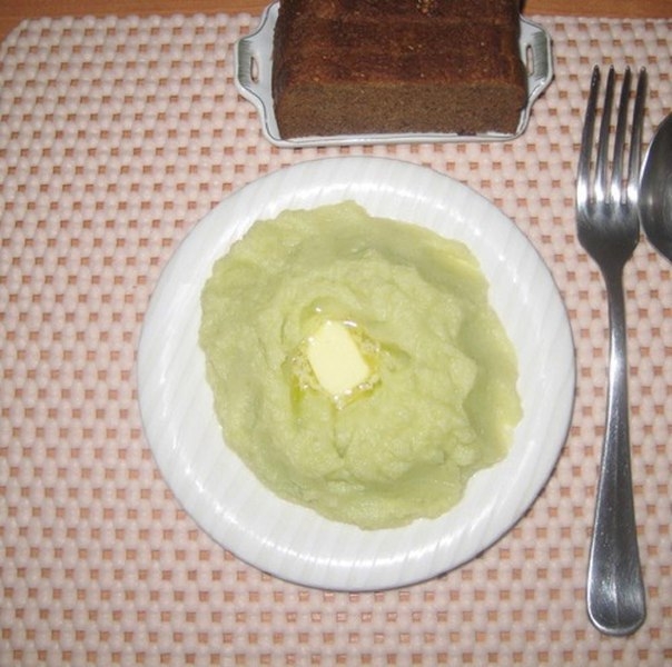 КАРТОФЕЛЬНОЕ ПЮРЕ КОЛКАННОН (С ЛУКОМ-ПОРЕЕМ) КАРТОФЕЛЬНОЕ ПЮРЕ КОЛКАННОН (С ЛУКОМ-ПОРЕЕМ)