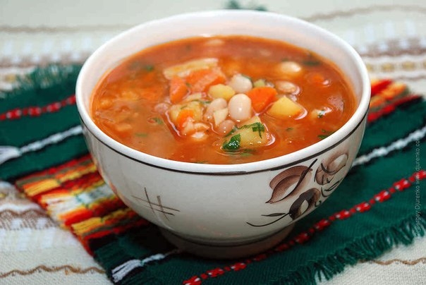 ФАСОЛЕВЫЙ СУП НА КУРИНОЙ ГРУДКЕ ФАСОЛЕВЫЙ СУП НА КУРИНОЙ ГРУДКЕ