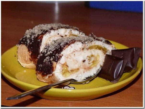 Рулет с желейно-йогуртовой начинкой "Нежность"