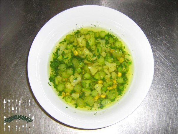 СУП С ЗЕЛЕНЫМ ГОРОШКОМ И КУРЯТИНОЙ (с двух лет)