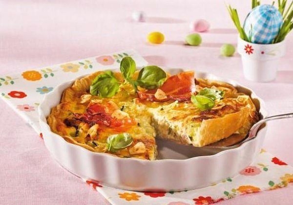 Деревенский пирог из картофельного теста с мясом и овощами! Деревенский пирог из картофельного теста с мясом и овощами!