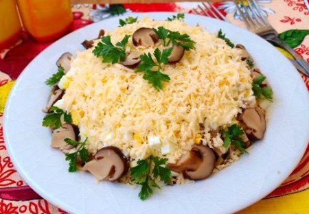 САЛАТ "МАРГО".