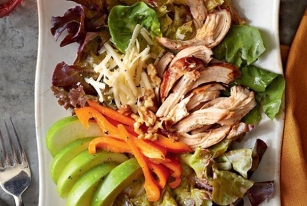 8 вкусных салатов для новогоднего стола