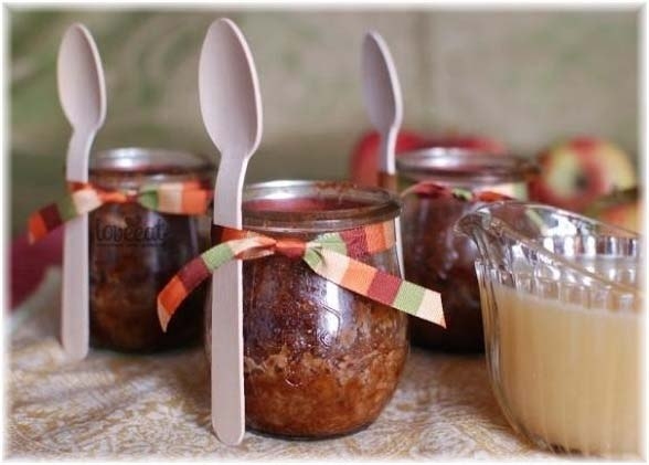 Яблочно&ndash;ореховый десерт в баночк
