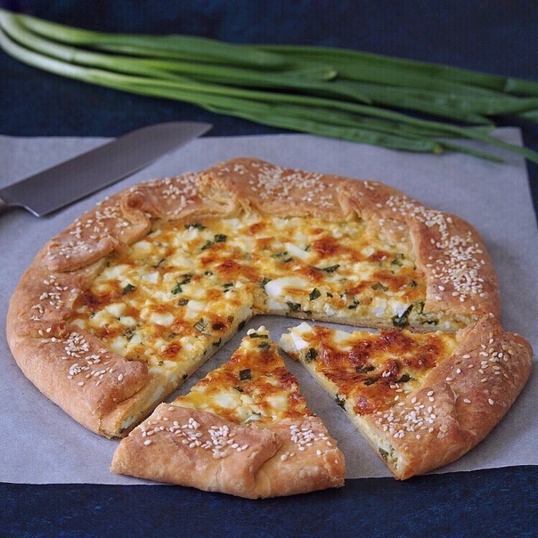 ГАЛЕТА С ЯЙЦОМ, СЫРОМ И ЛУКОМ
