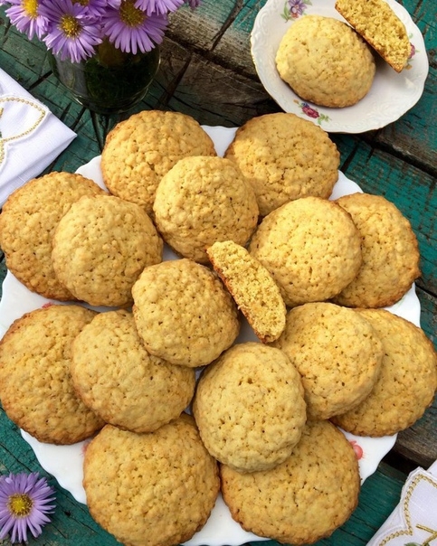 ОВСЯНОЕ ПЕЧЕНЬЕ С ХЛОПЬЯМИ