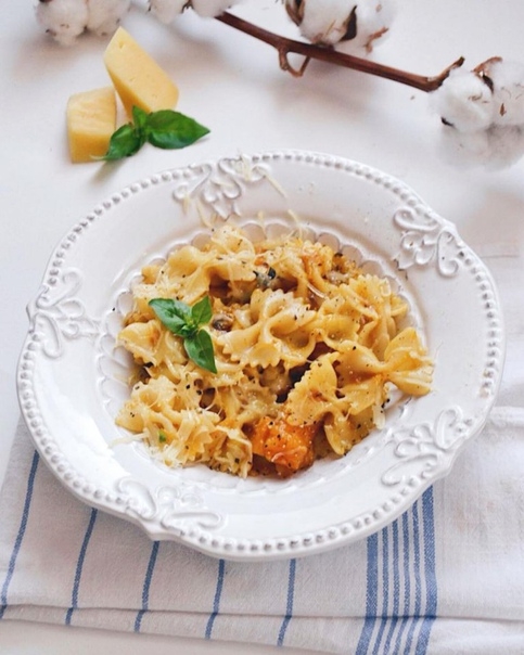 ФАРФАЛЛЕ С ТЫКВОЙ, ЦУКИНИ И СЫРОМ