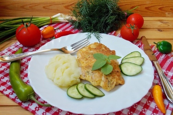 ОТБИВНЫЕ С КУРИНЫХ БЕДЕР В ЯЙЦЕ ОТБИВНЫЕ С КУРИНЫХ БЕДЕР В ЯЙЦЕ