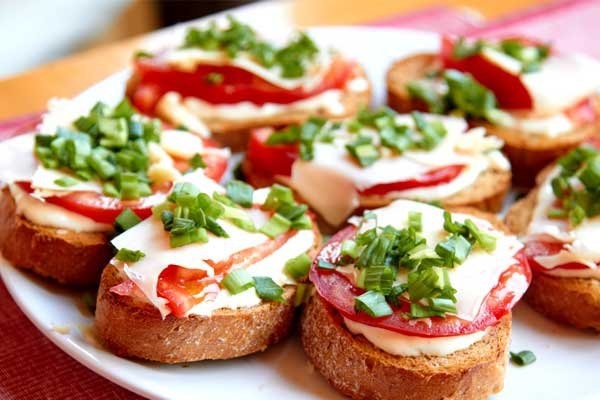 САМЫЕ ВКУСНЫЕ БУТЕРБРОДЫ С ПОМИДОРАМИ