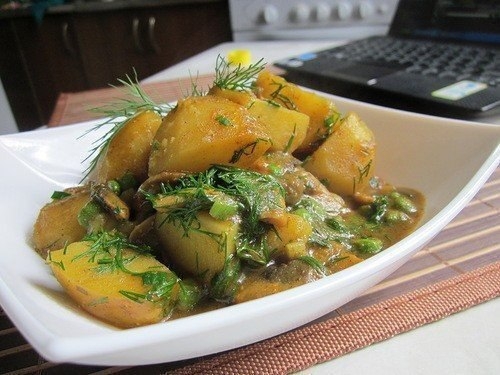 КАРТОШКА КАРРИ С ГРИБАМИ
