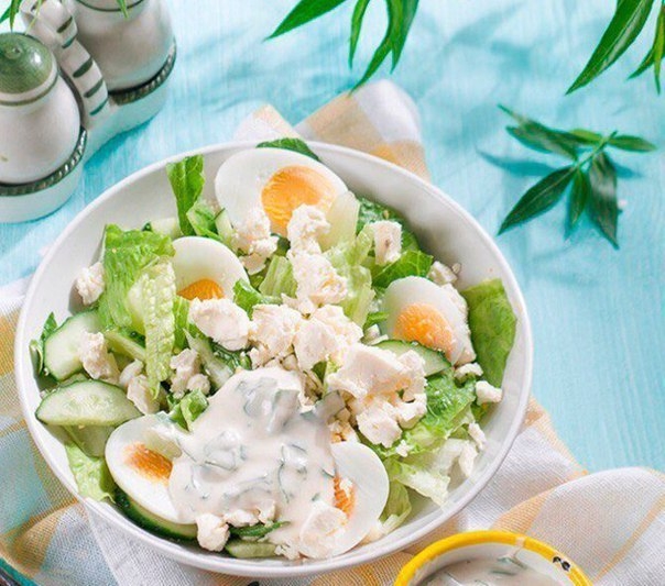 ЛЕГКИЙ САЛАТ С ОГУРЦАМИ И ЯЙЦОМ!