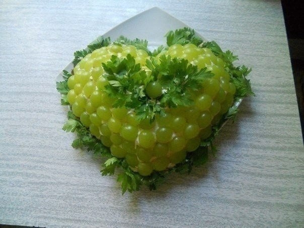 САЛАТИК С КУРИЦЕЙ И ВИНОГРАДОМ! САЛАТИК С КУРИЦЕЙ И ВИНОГРАДОМ!