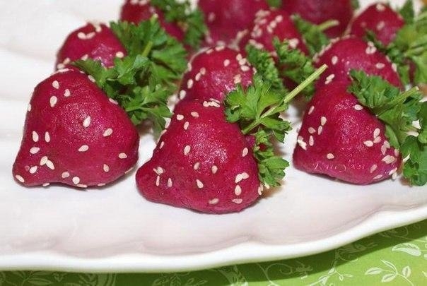 Закуска из селёдки "клубничка"! Закуска из селёдки "клубничка"!