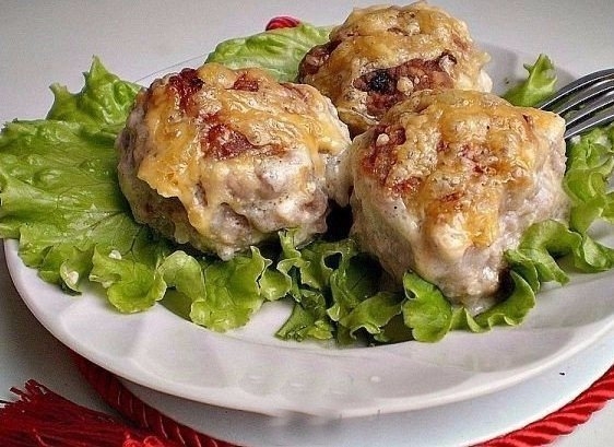 Тефтельки под одень вкусным соусом!