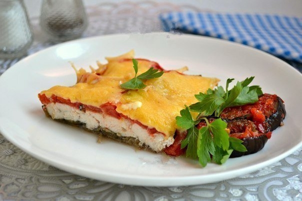 Куриное филе с баклажанами и помидорами в духовке! Куриное филе с баклажанами и помидорами в духовке!