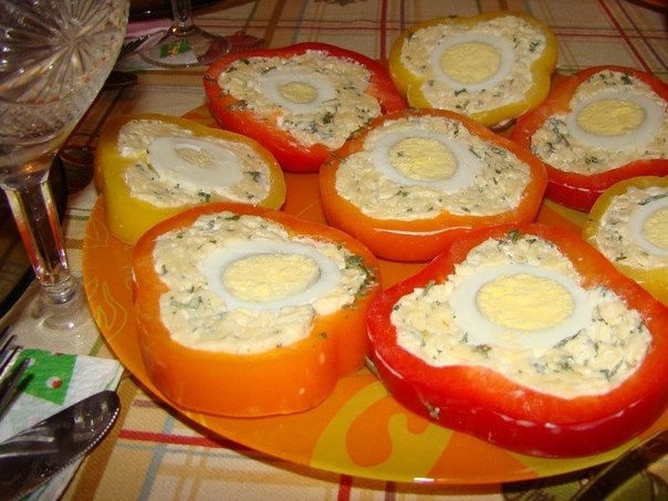 Перец с сырной начинкой и яйцом! Перец с сырной начинкой и яйцом!