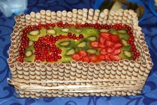 Торт &laquo;Фруктовая корзина&raquo;