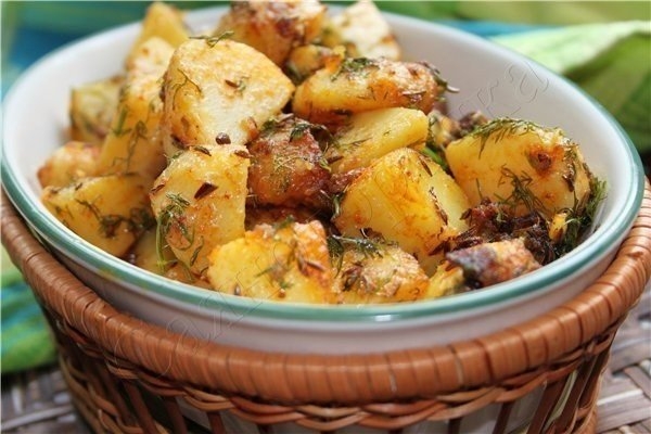 Картофель по-бомбейски (индийская кухня).