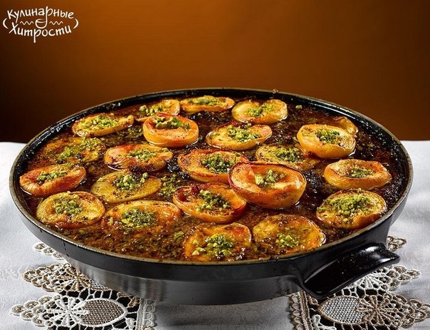 БАРАНИНА С ПЕРСИКАМИ