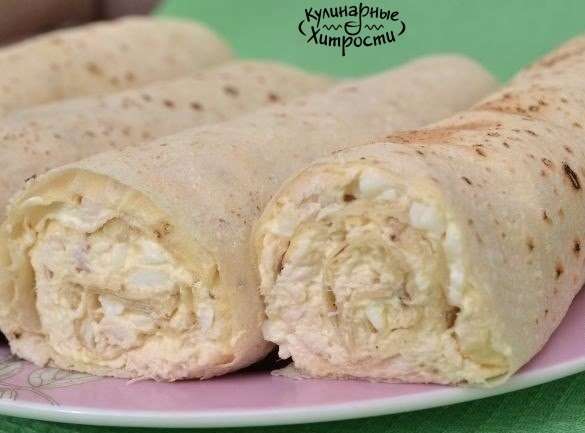 РУЛЕТЫ ИЗ ЛАВАША С КУРИЦЕЙ И ПЛАВЛЕННЫМ СЫРКОВ