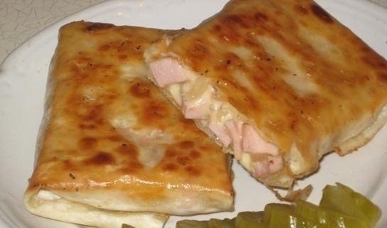 Рулет из лаваша с колбасой и сыром Рулет из лаваша с колбасой и сыром