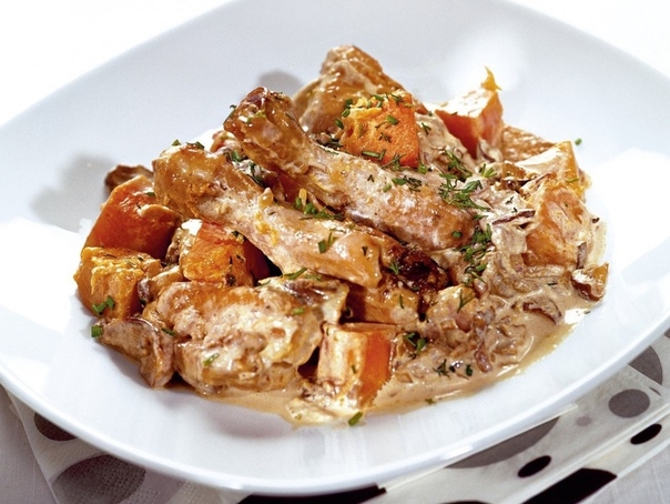 Курица с тыквой и грибами Курица с тыквой и грибами