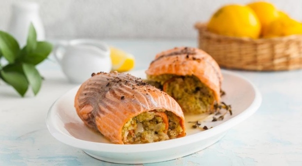 ФОРЕЛЬ С НАЧИНКОЙ ИЗ МИНДАЛЯ