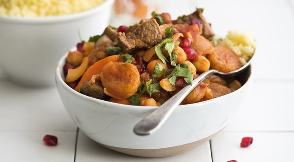 РАГУ С БАРАНИНОЙ,КУРАГОЙ И НУТОМ