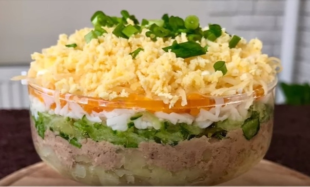 САЛАТ С БАКЛАЖАНАМИ И СЫРОМ