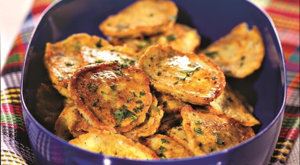 Оладьи из кабачков с луком и укропом Оладьи из кабачков с луком и укропом