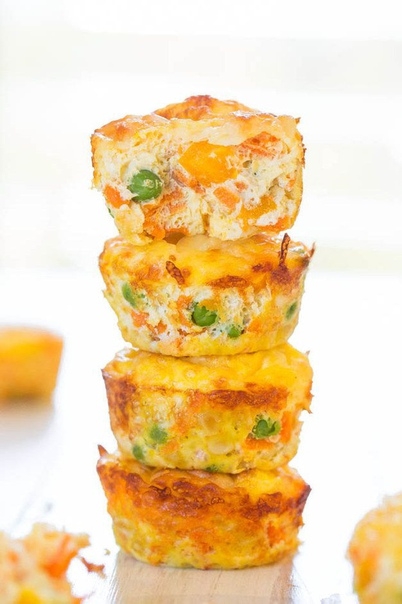 Маффины с яйцами, сыром и овощами Маффины с яйцами, сыром и овощами