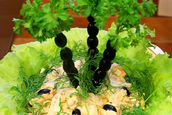 Салат &laquo;Пальмы&raquo; с куриной грудкой