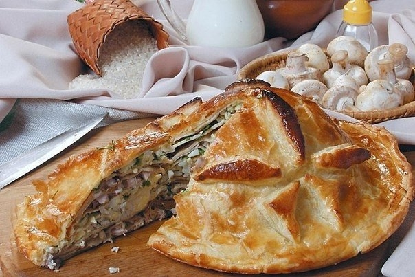 Слоеный праздничный пирог Курник Слоеный праздничный пирог Курник
