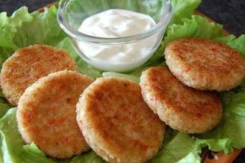 Экономные сосисочные котлеты с крабовым мясом Экономные сосисочные котлеты с крабовым мясом