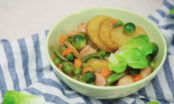 Курица с картофелем в медовом соусе Курица с картофелем в медовом соусе