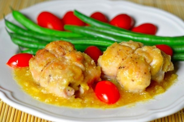 Куриная голень с сыром и ананасом Куриная голень с сыром и ананасом