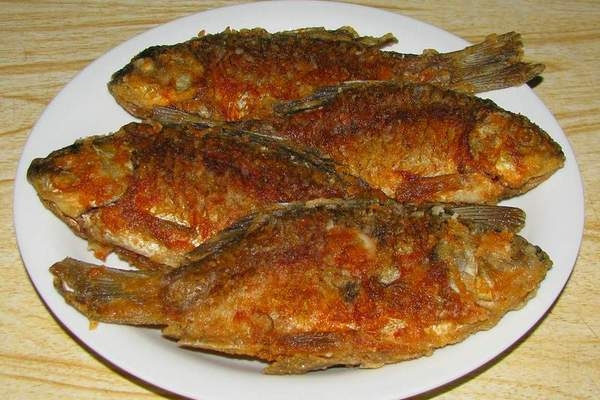 Караси жареные в масле