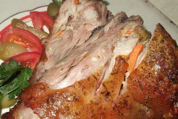 Пьяная рулька с морковью в пиве Пьяная рулька с морковью в пиве